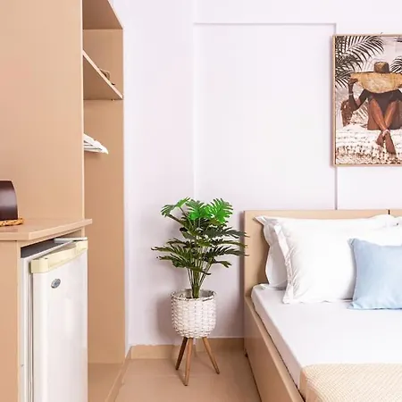 25 - & Access Apartment Himare