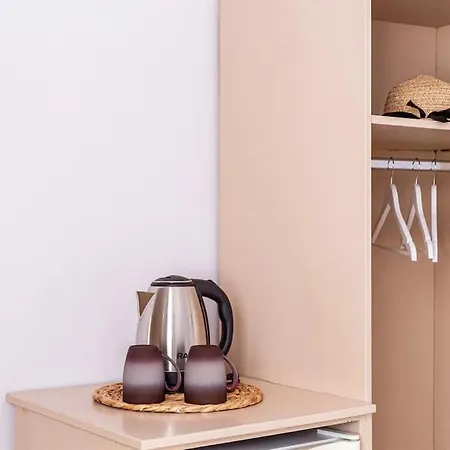 25 - & Access Himare