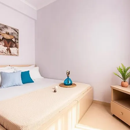 Apartment 25 - & Access Himare